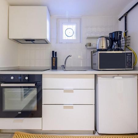 Апартаменты Vibrant Flat 5 Minutes Walk To Istiklal In Beyoglu Стамбул Экстерьер фото