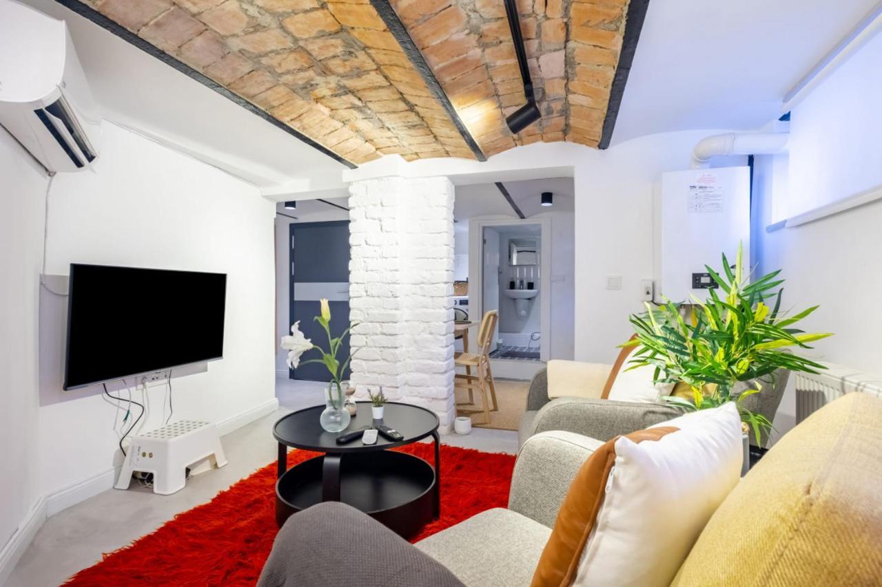Апартаменты Vibrant Flat 5 Minutes Walk To Istiklal In Beyoglu Стамбул Экстерьер фото