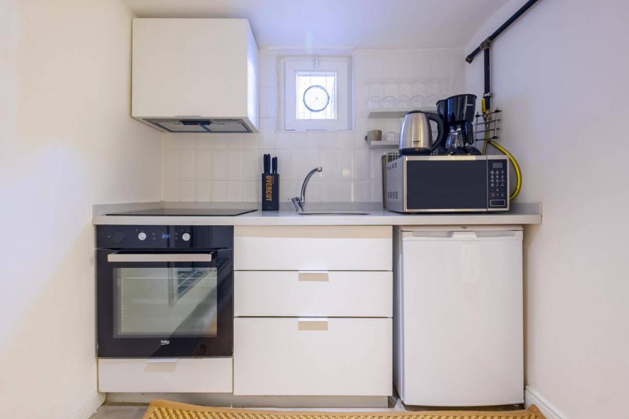 Апартаменты Vibrant Flat 5 Minutes Walk To Istiklal In Beyoglu Стамбул Экстерьер фото