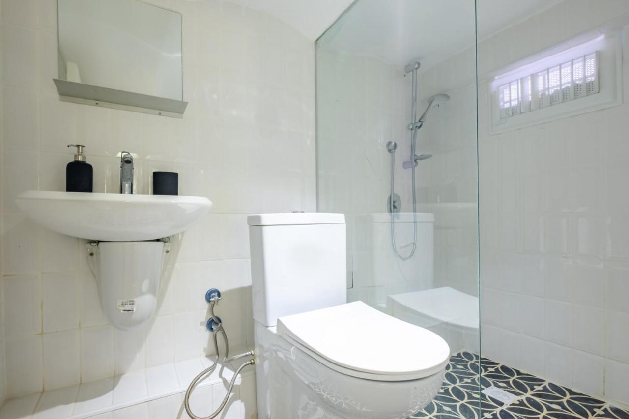 Апартаменты Vibrant Flat 5 Minutes Walk To Istiklal In Beyoglu Стамбул Экстерьер фото